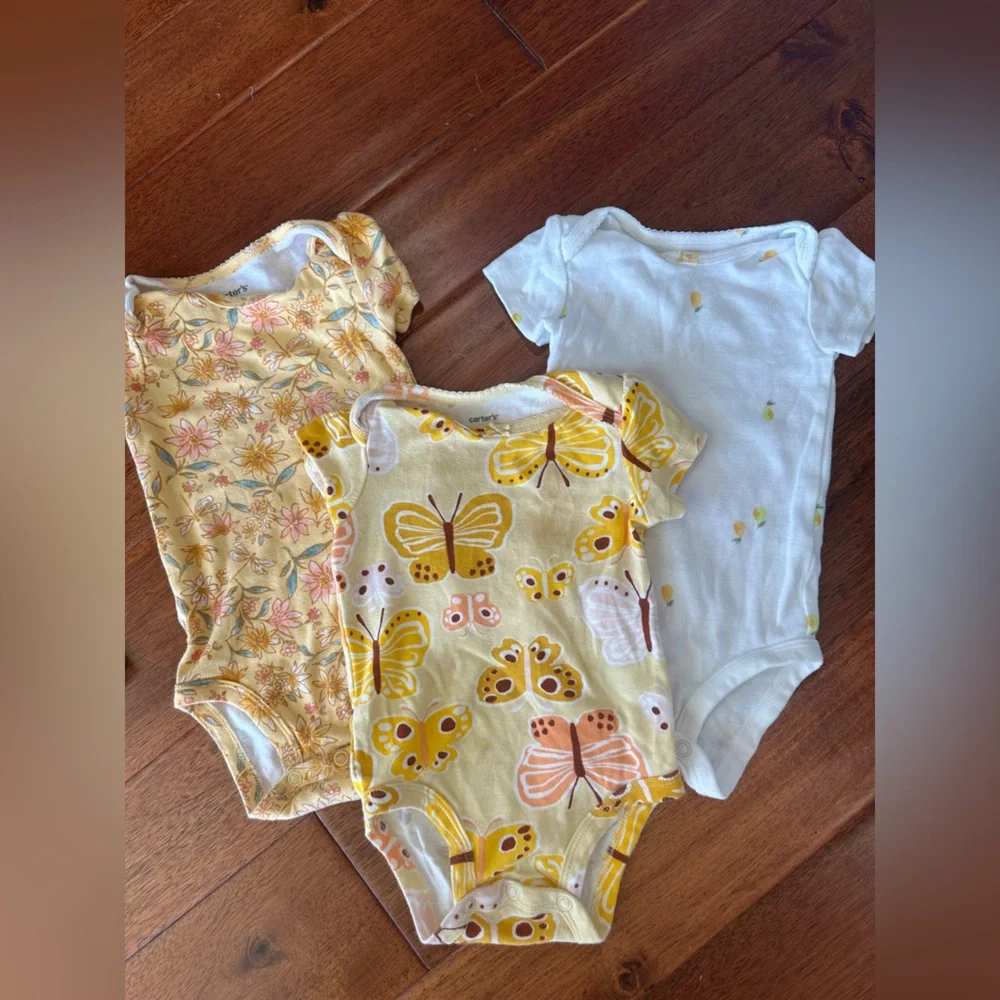 Carter's Baby Girl Clothes Bundle in Yellow and White - 6 Months